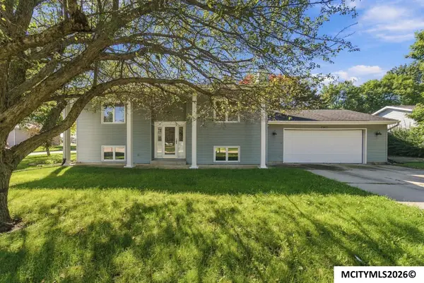 2309 14th Pl N, CLEAR LAKE, IA 50428