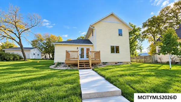 527 4th NE, MASON CITY, IA 50401