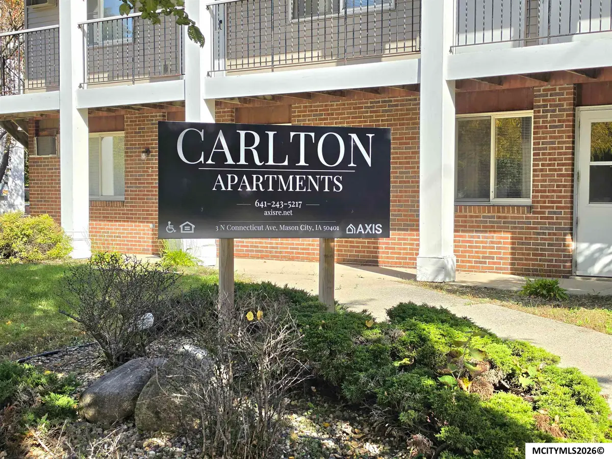 3 N Connecticut Avenue, Mason City, IA 50401 - #1