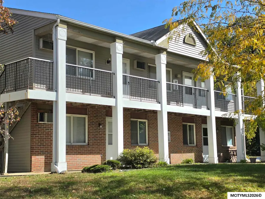 3 N Connecticut Avenue, Mason City, IA 50401 - #2