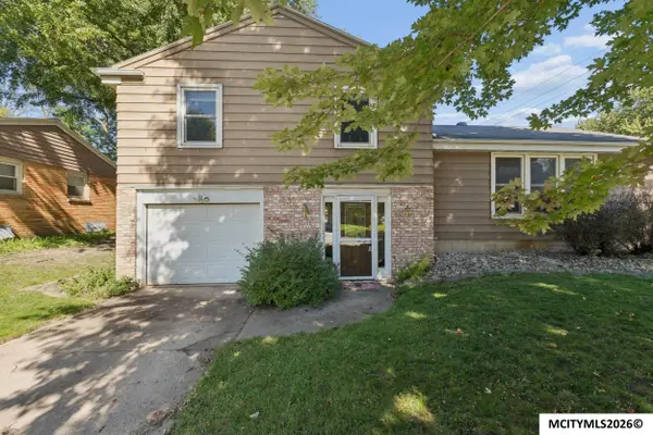 1304 2nd NW, MASON CITY, IA 50401
