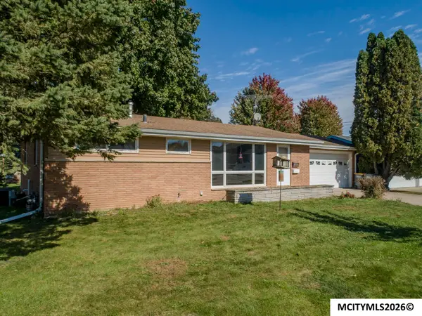 1458 2nd SE, MASON CITY, IA 50401