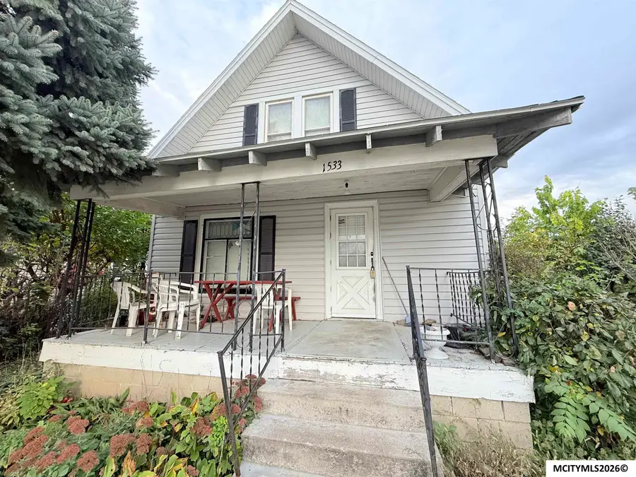1533 N Jefferson Ave, Mason City, IA 50401 - #2