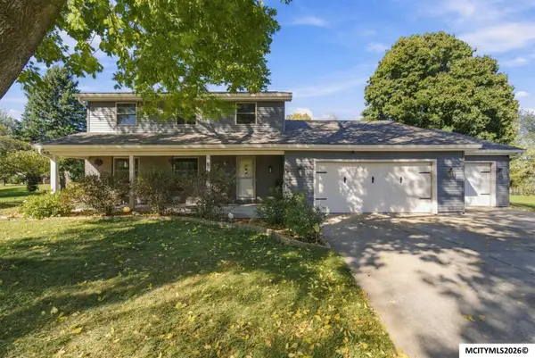8 Quarry Rd, MASON CITY, IA 50401