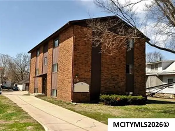 210 N Jefferson Ave, MASON CITY, IA 50401