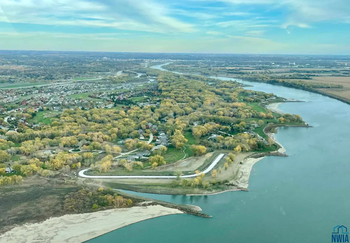 716 Firethorn Trail #9, Dakota Dunes, SD 57049 - Image #1