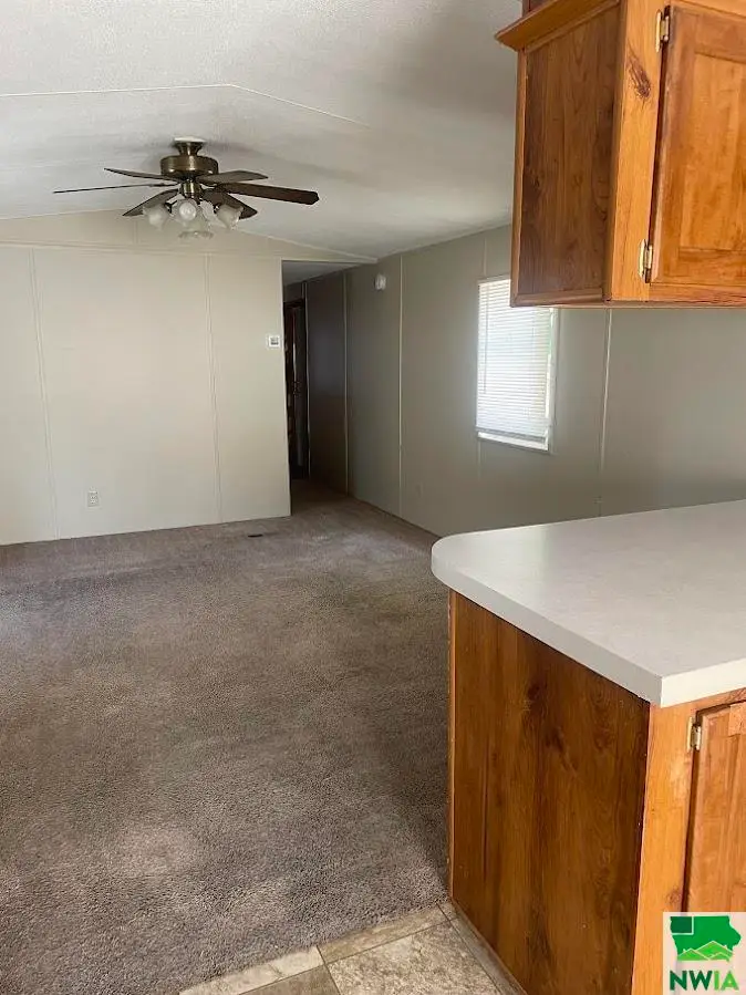 447 N Plum St. #20, Vermillion, SD 57069 - Image #2