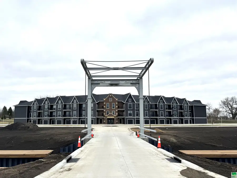 1311 Canal Court Se #1, Orange City, IA 51041 - Image #2