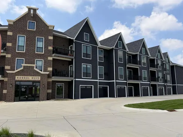 1311 Canal Court Se #1, Orange City, IA 51041