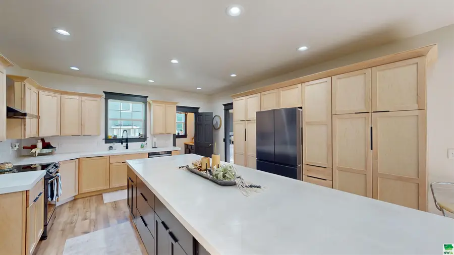 107 S Lena, Holstein, IA 51025 - Image #3