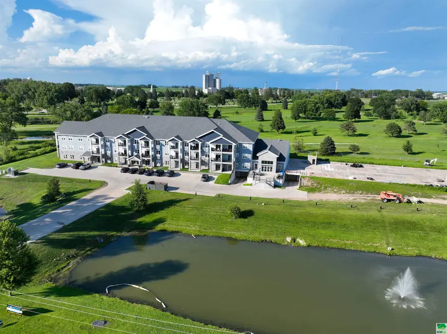 201 Sunrise Park Rd. #116, Storm Lake, IA 50588 - Image #2