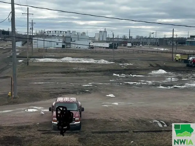 1906 Leech Ave, Sioux City, IA 51106 - Image #1