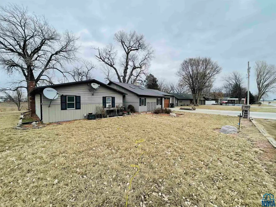 645 Lik-U-Wanta Dr., Dakota City, NE 68731 - Image #2