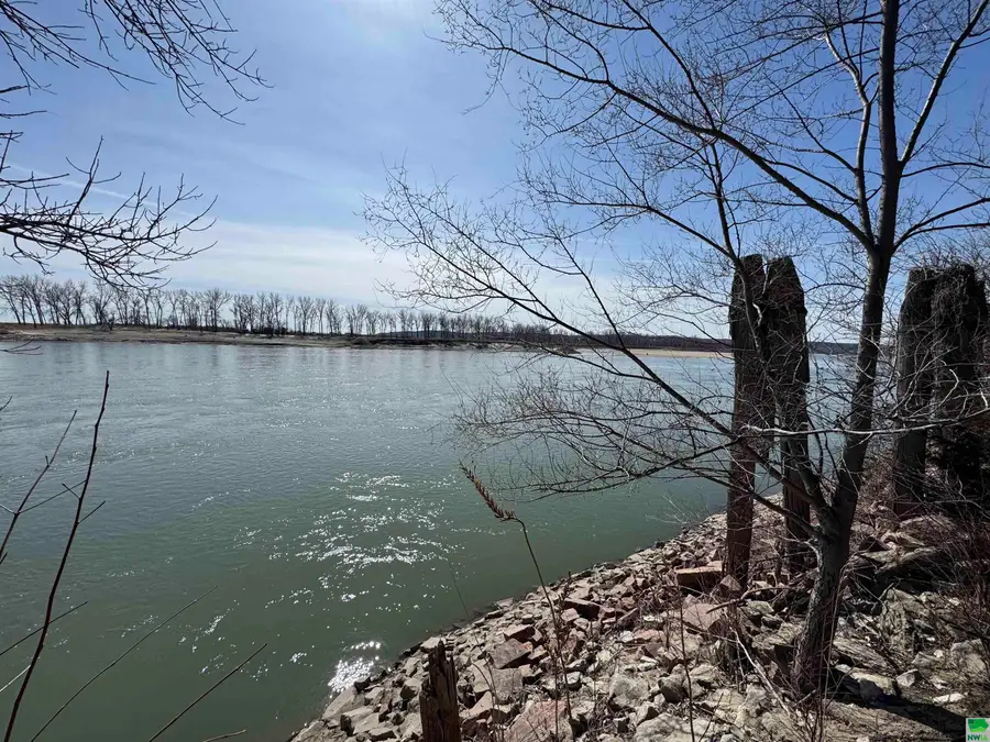 992 Wynstone Drive, Jefferson, SD 57038 - Image #2