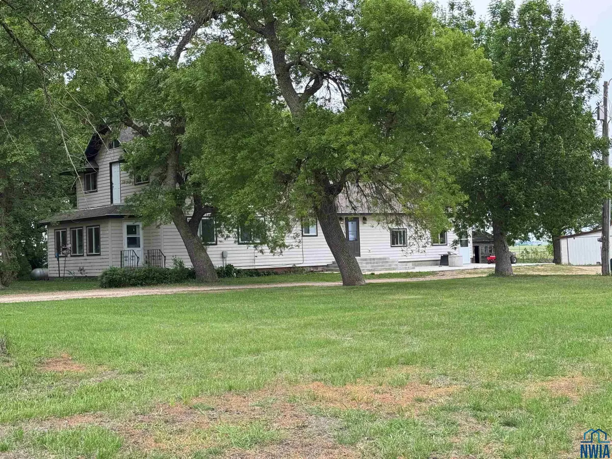 1334 Jackson Ave, Rock Rapids, IA 51246 - Image #1