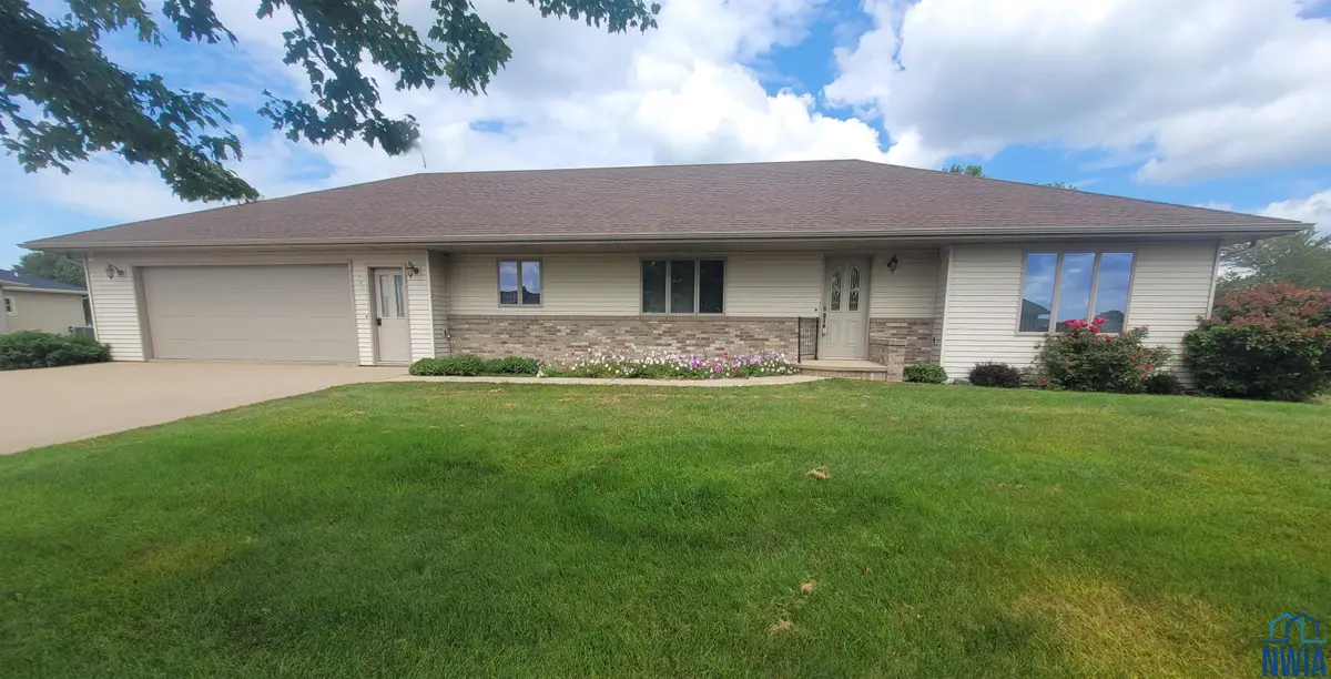702 E 3rd St, Sanborn, IA 51248 - Image #1