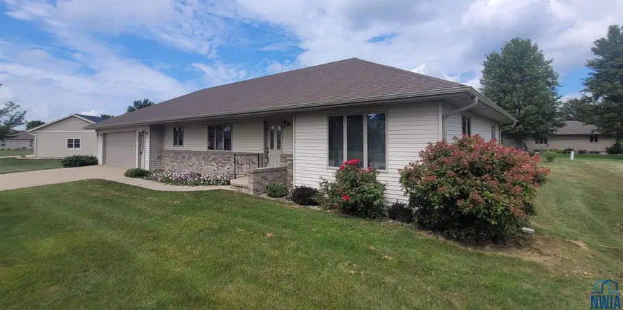 702 E 3rd St, Sanborn, IA 51248 - Image #3