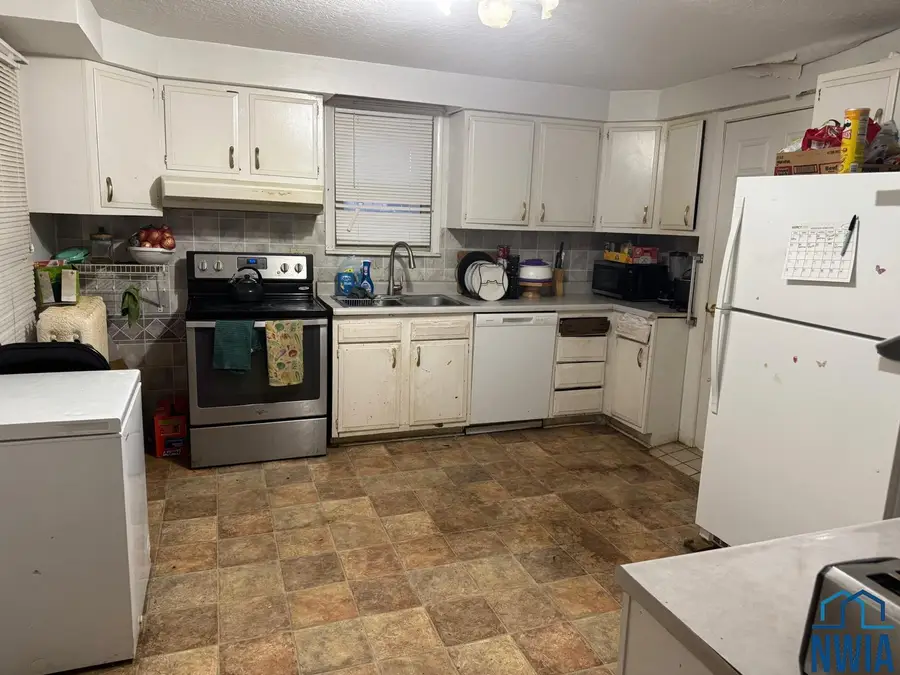 515 S Cecelia St, Sioux City, IA 51106 - Image #2