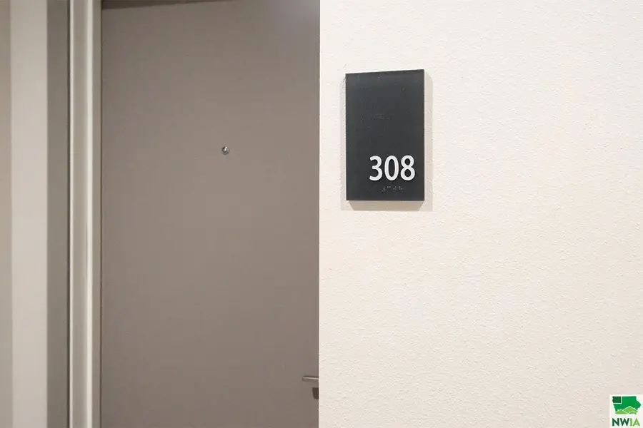 1351 13th Ave SE, Unit #308, Sioux Center, IA 51250 - Image #3