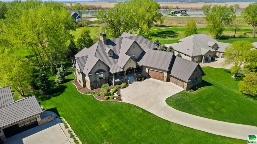 556 Firethorn Trail, Dakota Dunes, SD 57049 - Image #3