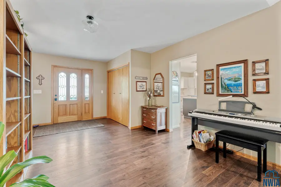 46614 316th St, Vermillion, SD 57069 - Image #3