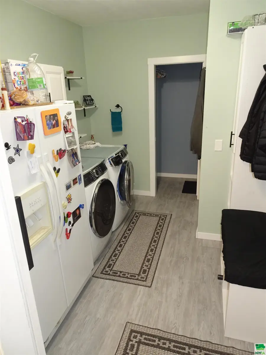 515 Sunrise Avenue, Sanborn, IA 51248 - Image #2