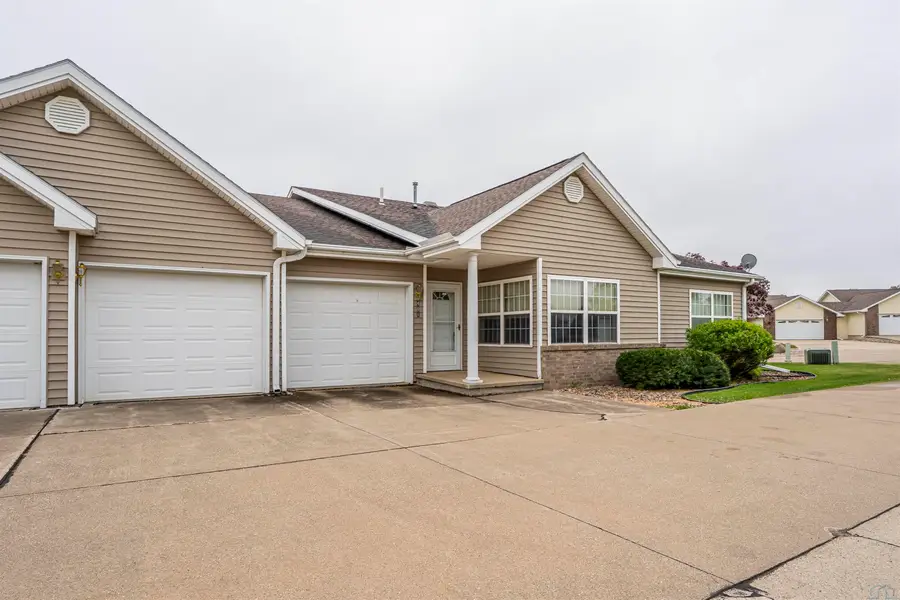790 Cedar View Dr #401, America, IA 51031 - Image #2