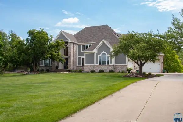 946 Wynstone Drive, Jefferson, SD 57038