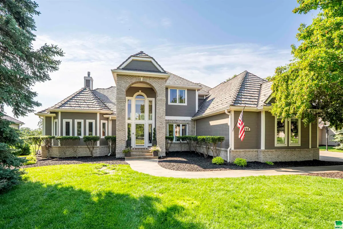 398 W Pinehurst Tr, Dakota Dunes, SD 57049 - Image #1