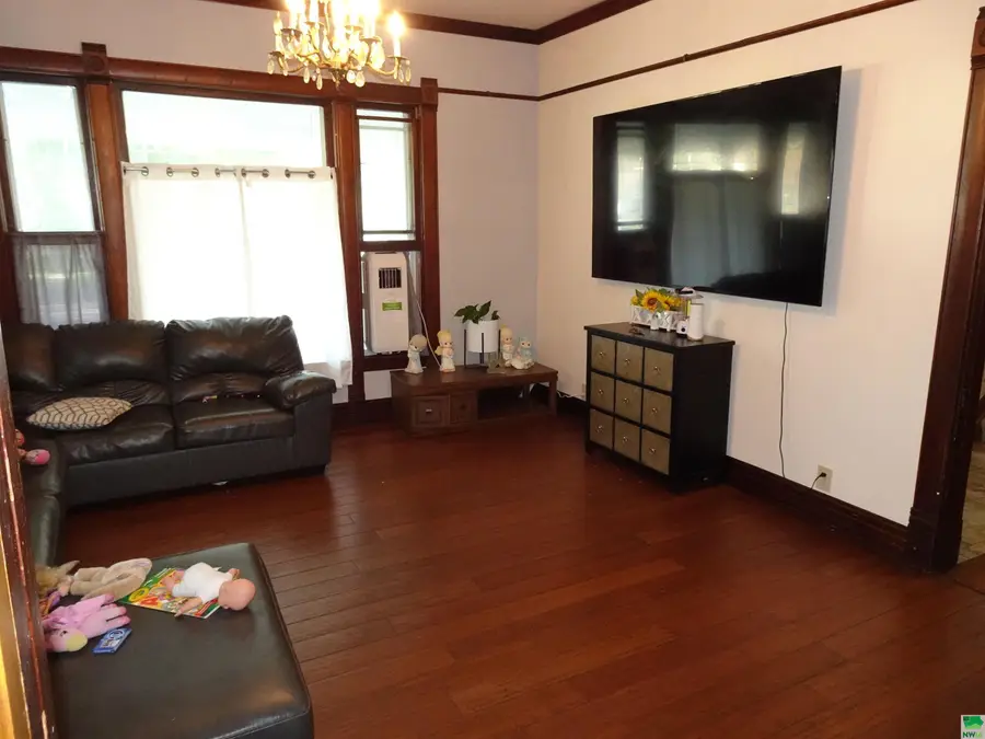 711 7th Street, Sheldon, IA 51201 - Image #2