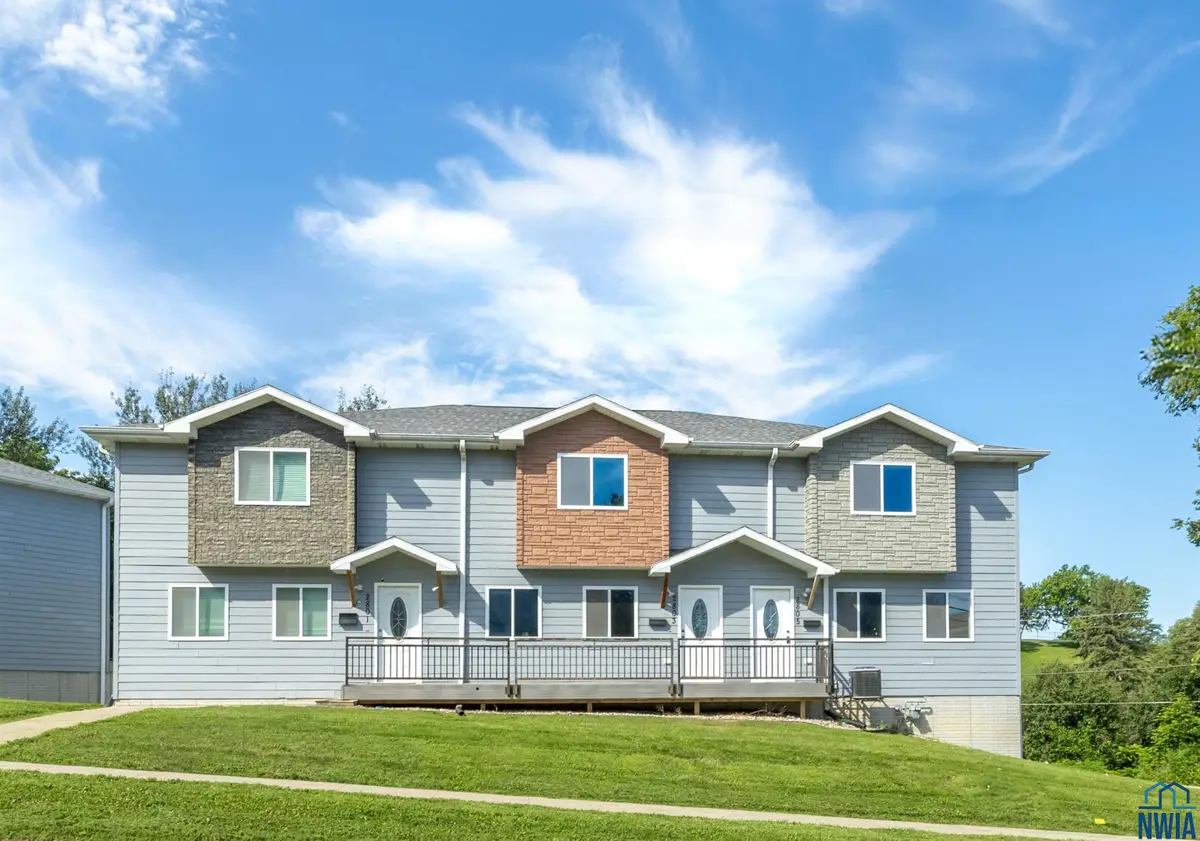 2803 Stone Park Blvd., Sioux City, IA 51104 - Image #1