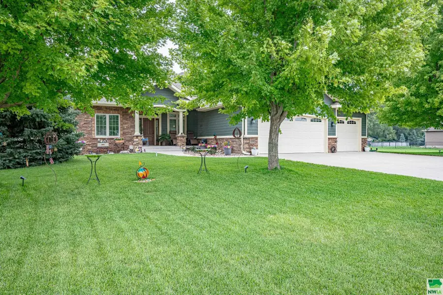 120 Rottunda Way, South Sioux City, NE 68776 - Image #3