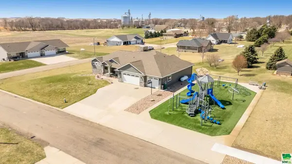 601 Meadowview Drive, Lester, IA 51242