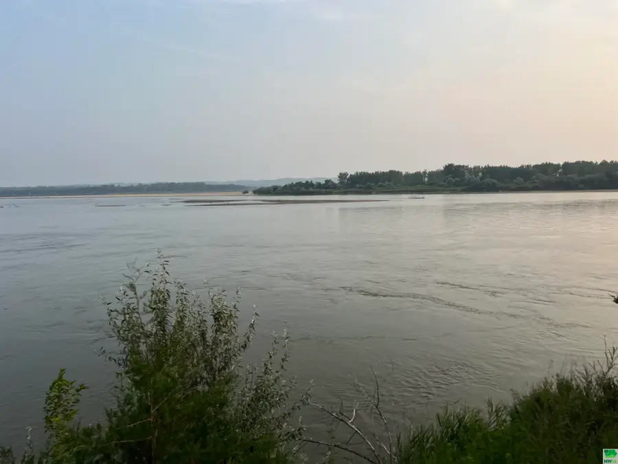 46035 Daniel Place, Vermillion, SD 57069 - Image #2