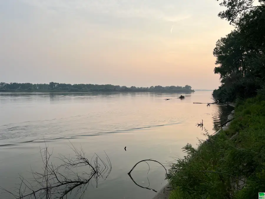 46047 Daniel Place, Vermillion, SD 57069 - Image #2