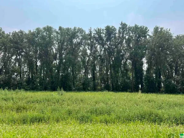 46055 Daniel Place, Vermillion, SD 57069