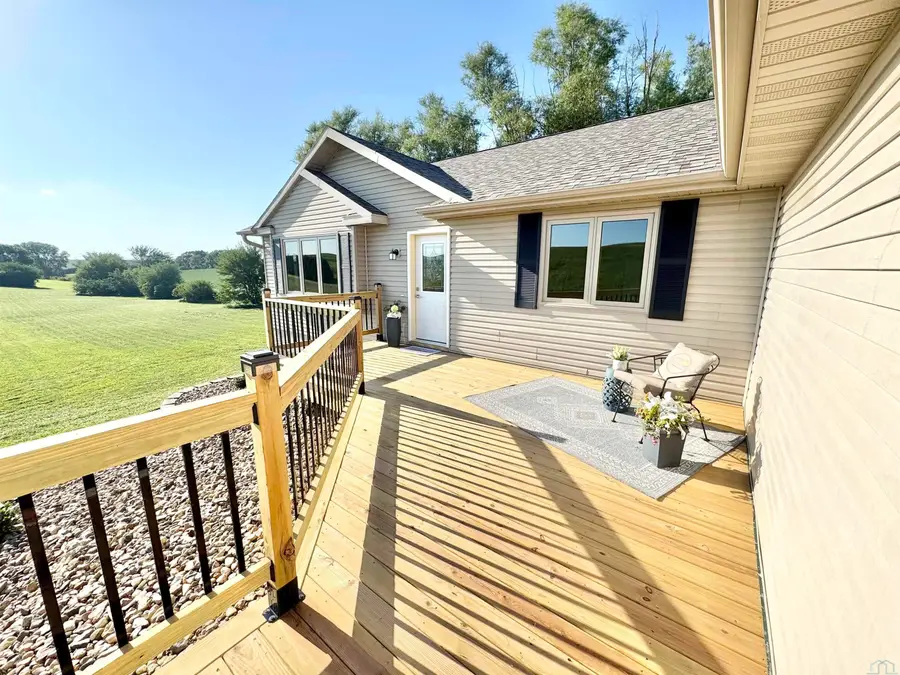 23689 C60, Hinton, IA 51024 - Image #2