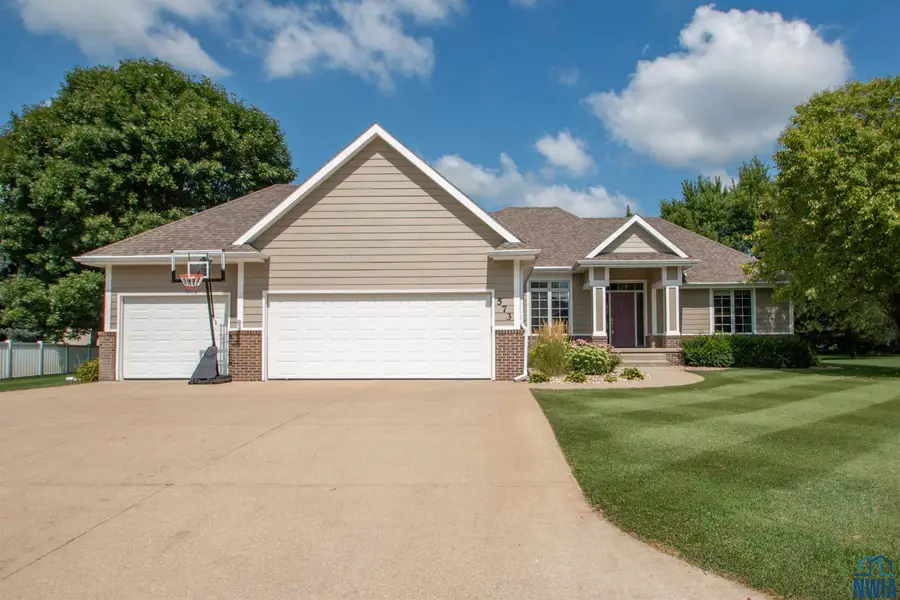 573 Oxbow Trail, Dakota Dunes, SD 57049 - Image #2