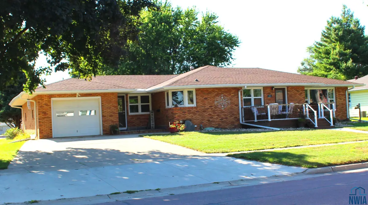 412 Washington Ave, Sheldon, IA 51201 - Image #1