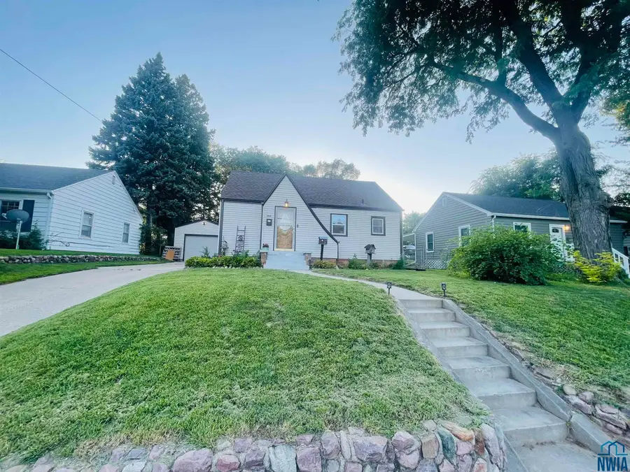 2525 S Saint Aubin St., Sioux City, IA 51106 - Image #2