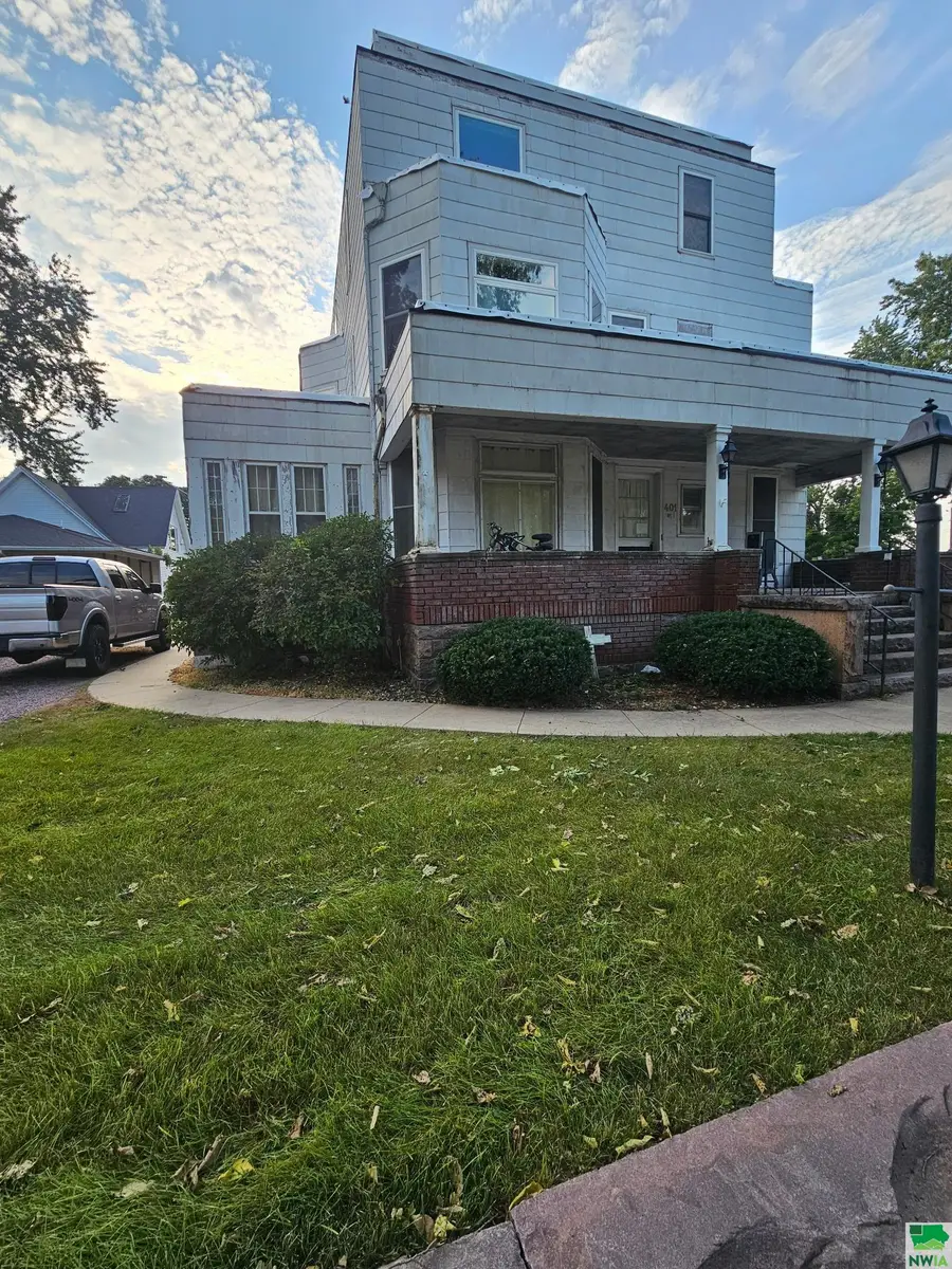 401 CENTRAL AVE SW, Le Mars, IA 51031 - Image #3