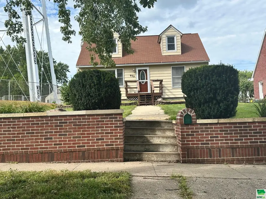 932 Hill Street, Cherokee, IA 51012 - Image #2