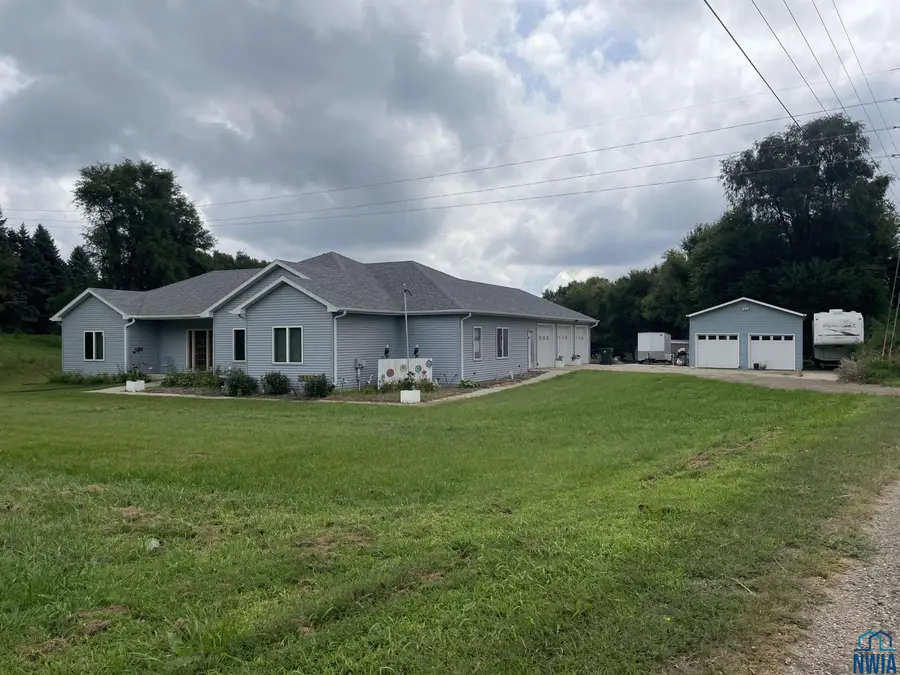 3841 Talbot Rd, Sioux City, IA 51103 - Image #2