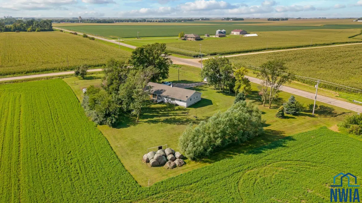 1998 Kennedy Ave, George, IA 51237 - Image #1