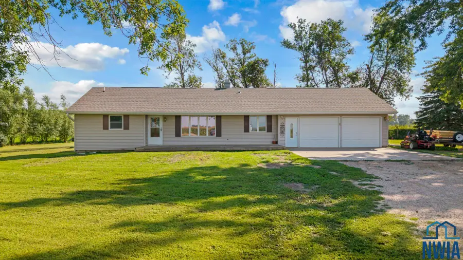 1998 Kennedy Ave, George, IA 51237 - Image #2