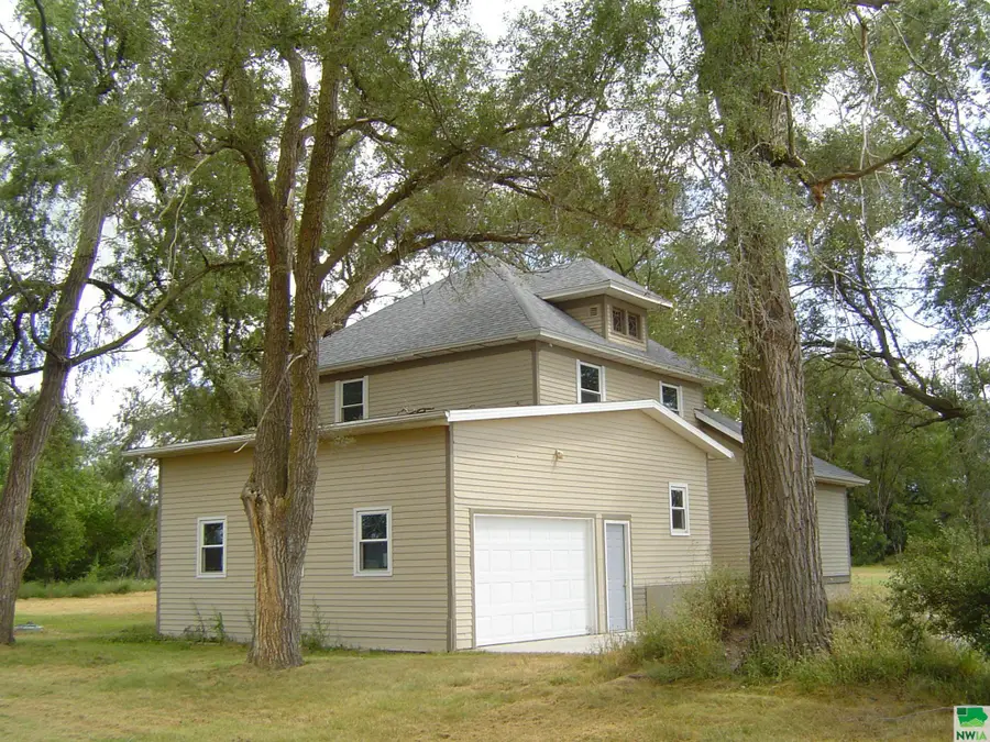 112 Central Ave., Hawarden, IA 51023 - Image #2