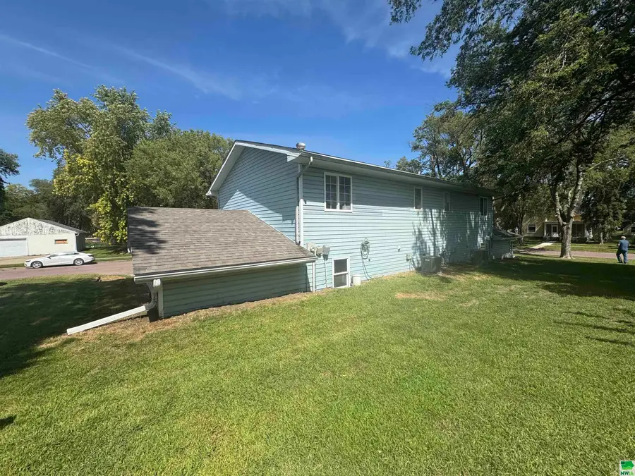 4 W Clark, Vermillion, SD 57069 - Image #2