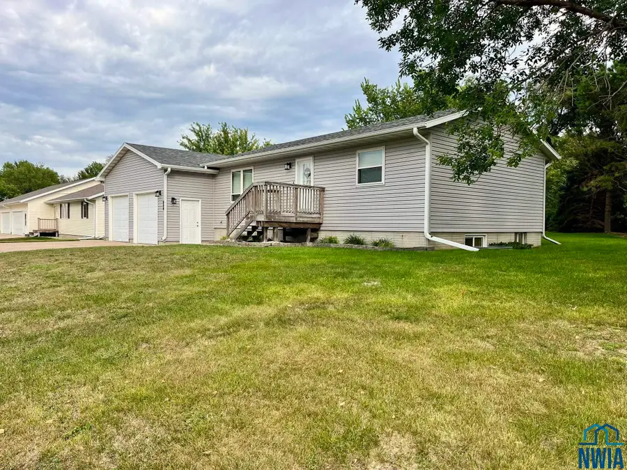 506 S Pearl Street, Elk Point, SD 57025 - Image #2