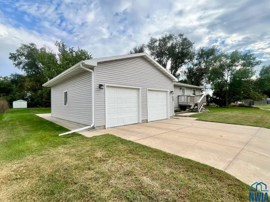 506 S Pearl Street, Elk Point, SD 57025 - Image #3
