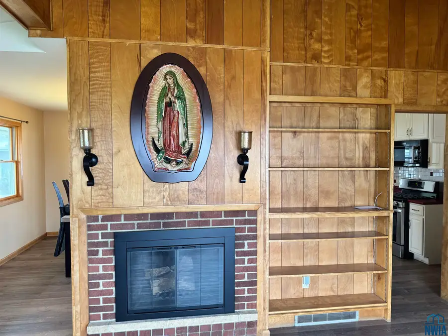 1305 SHOREWAY RD, Storm Lake, IA 50588 - Image #3